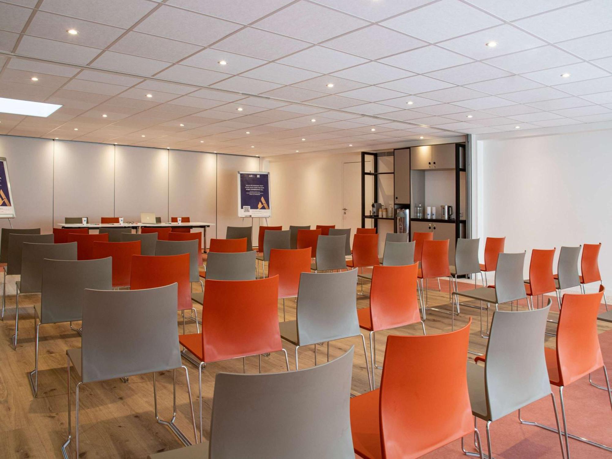 Ibis Budget Nice Californie Lenval Esterno foto