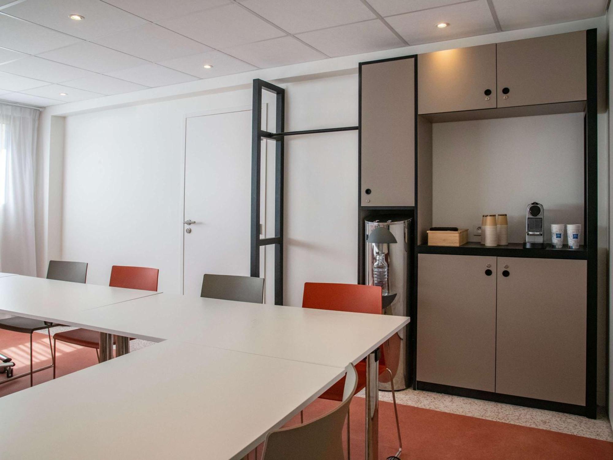 Ibis Budget Nice Californie Lenval Esterno foto