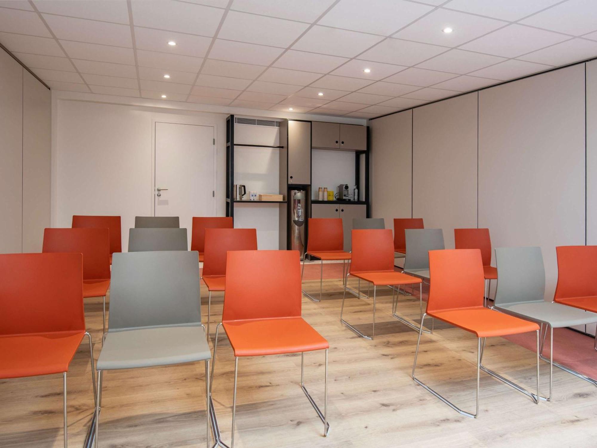 Ibis Budget Nice Californie Lenval Esterno foto